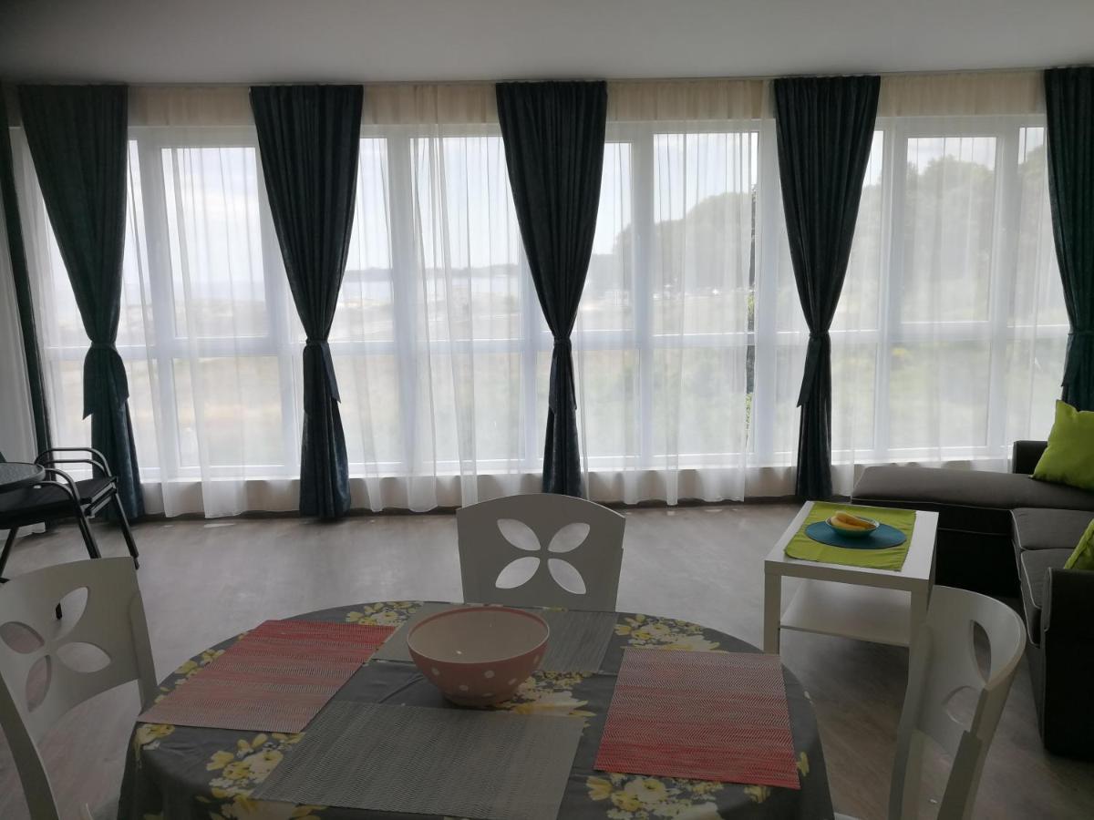 פרימורסקו Donchevi Apartments מראה חיצוני תמונה