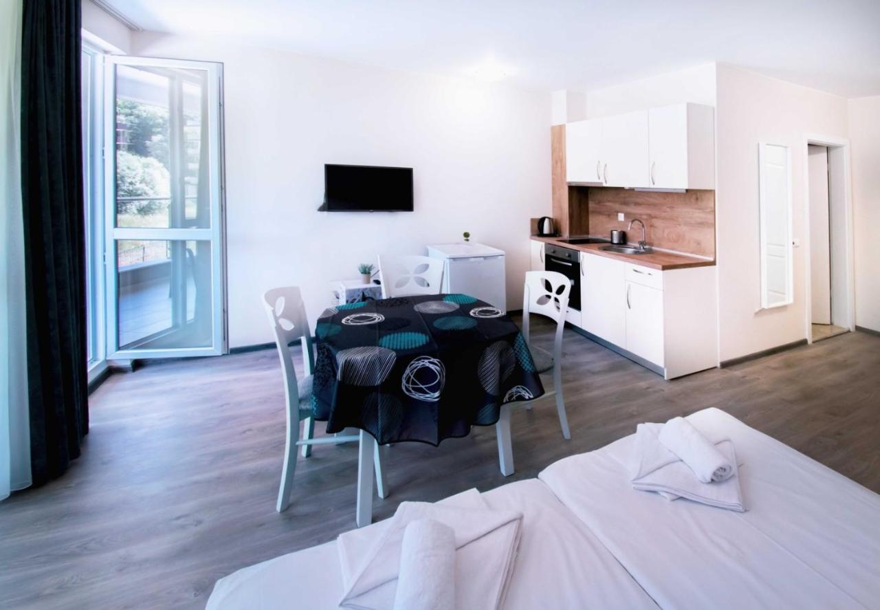 פרימורסקו Donchevi Apartments מראה חיצוני תמונה